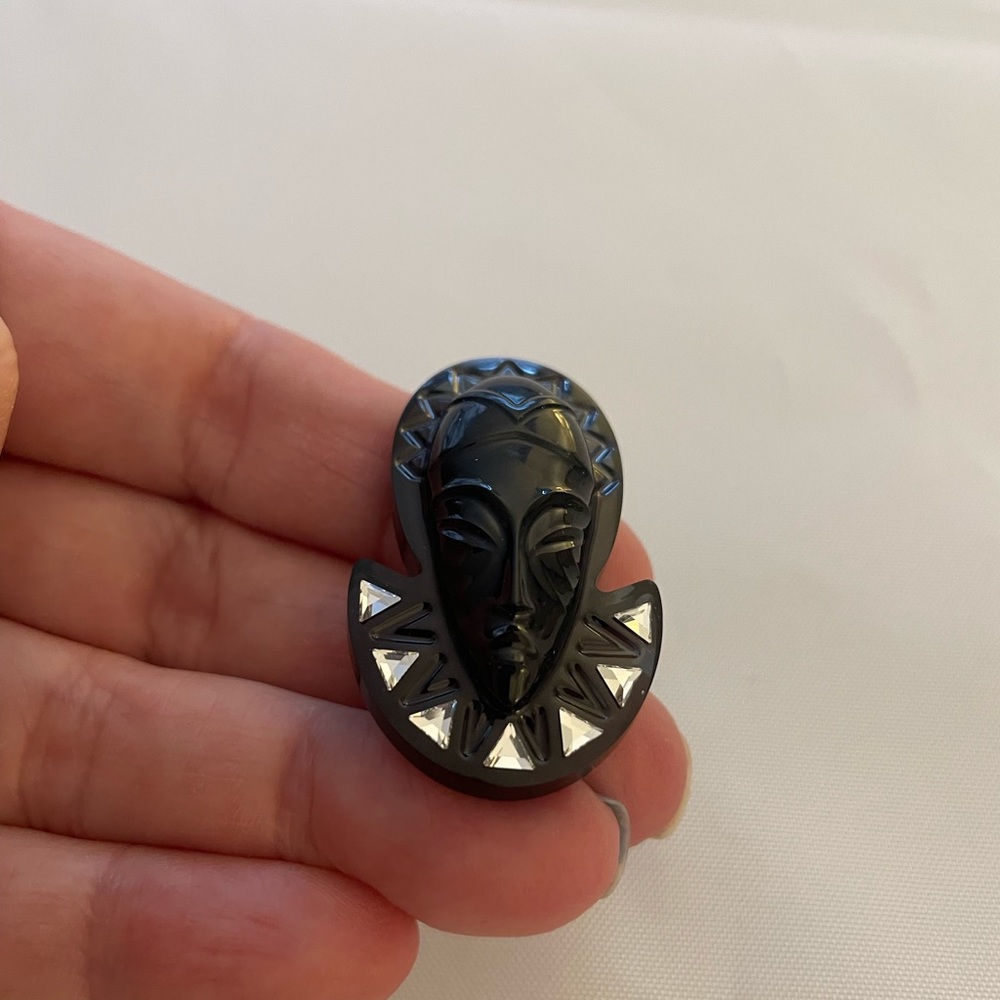 Swarovski Elegance of Africa Mask pin